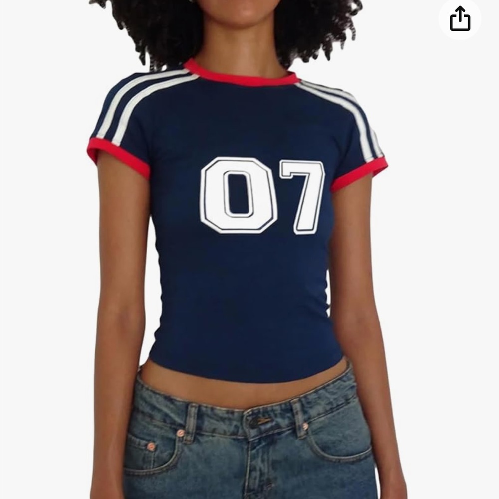 NWOT baby tee MEDIUM women Cute Crop Top Y2k